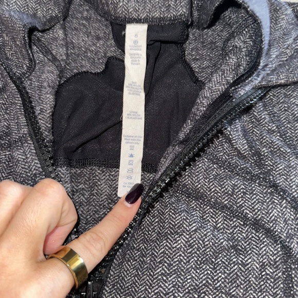 Lululemon Define Jacket - Picture 2 of 3